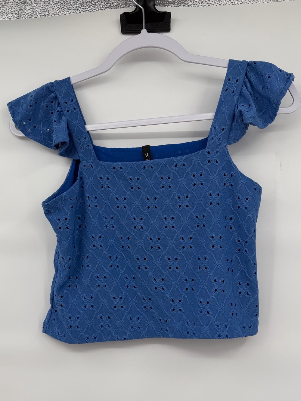 KVG blue eyelet lace ruffle cropped tank